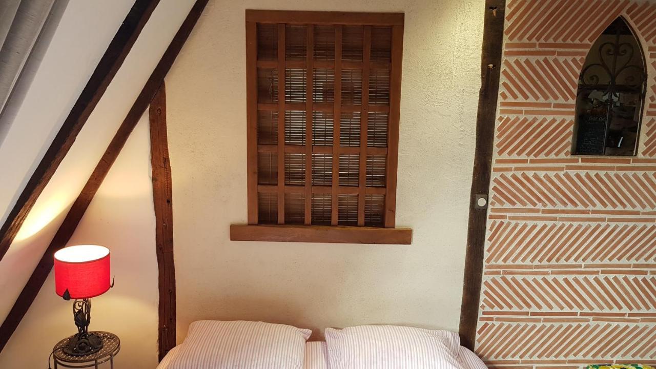 Le Petit Logis De Tinteniac Angers Exterior foto